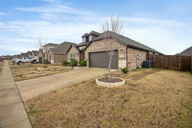 Building Photo - 525 Redbud Dr