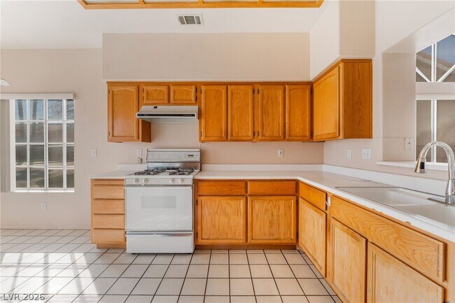 Photo - 8150 Canto Ave