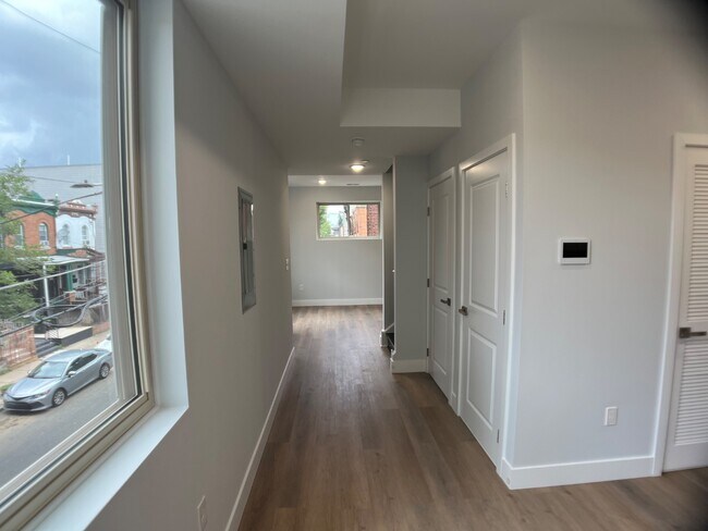 Photo - 3221 N 13th St