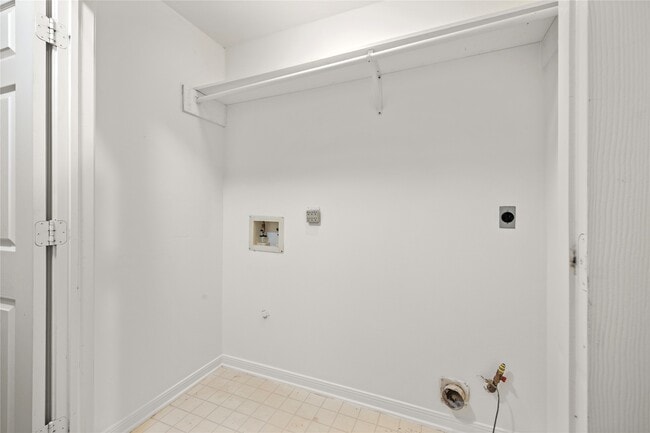 Photo - 8619 Bridge Park Dr