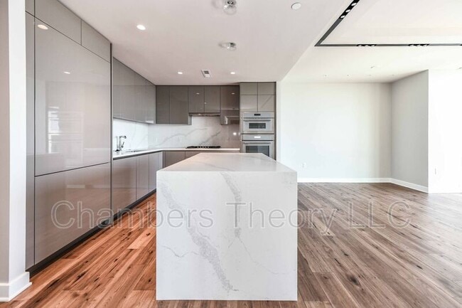 Photo - 1781 N Pierce St Unit #1604