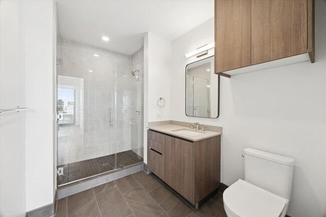 Photo - 1 Riva Row Unit 715