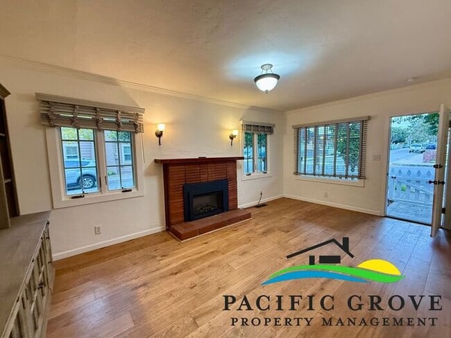 Photo - Pacific Grove 2-bedroom , 2 bath. Prime Wa...