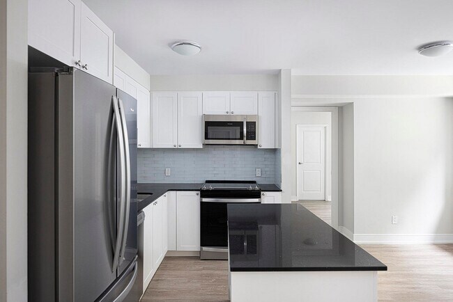 Photo - 65 Hillside Dr