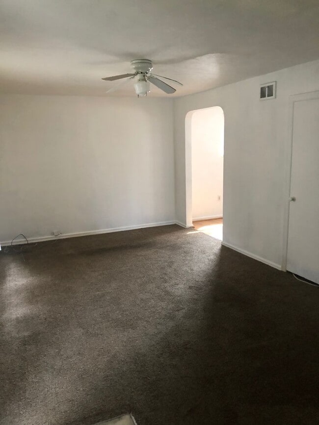 Photo - 20170 Priday Ave