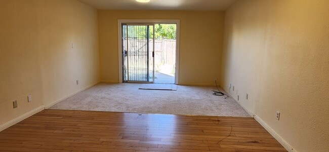 Photo - 2 bedroom 2 bath townhome close by Richmon...