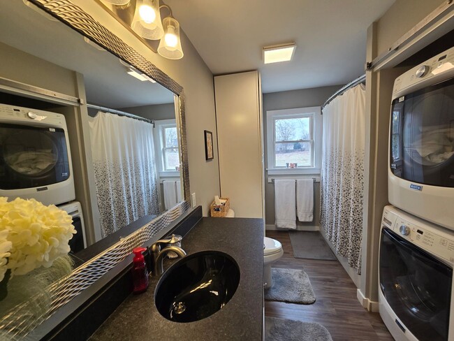 Photo - Newly remodeled 2BR/2BA Home in Farragut