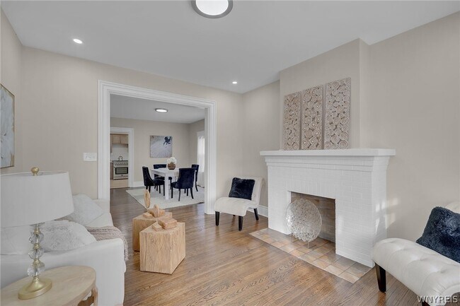 Photo - 501 ,LOWER Ave