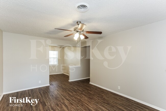 Photo - 1839 Wynn Terrace