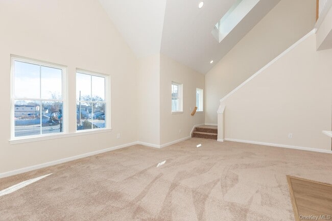 843 Lake Blvd