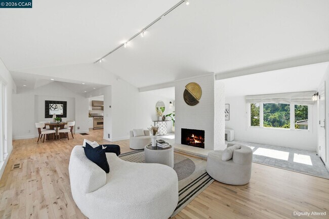 Photo - 102 Hillcrest Dr