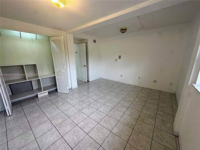 Photo - 1321 SW 14th Ave Unit BACK