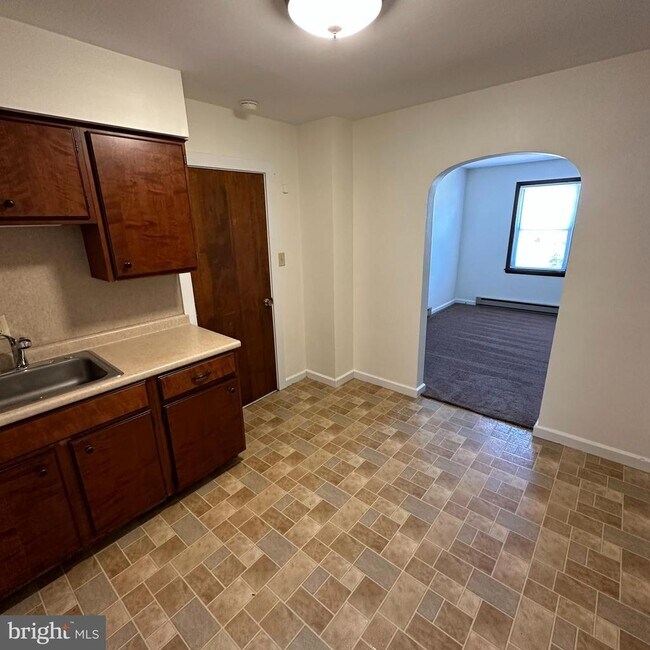 916 Stouffer Ave Apartment Unit 2 Chambersburg, PA