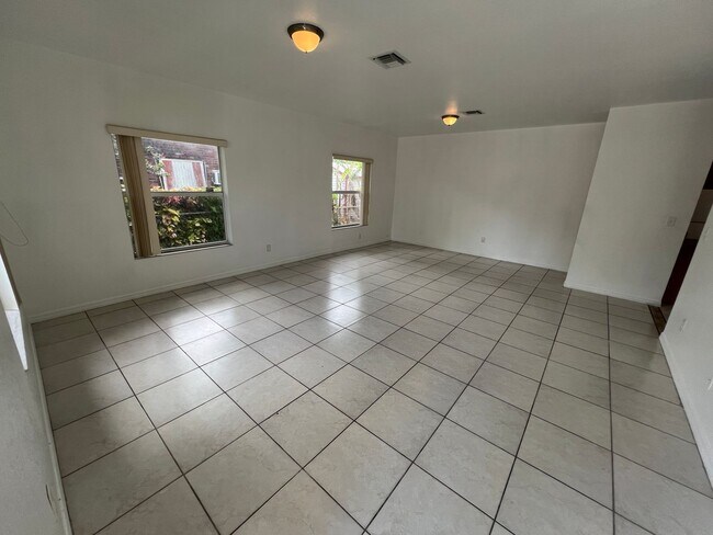 Photo - Great 3 Bedroom Home