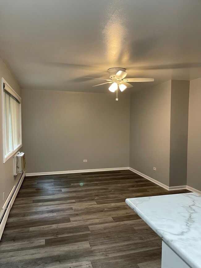 Photo - 510 W Fullerton Pkwy Unit 204