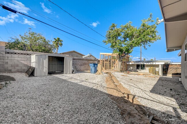 Photo - 5326 Evergreen Ave