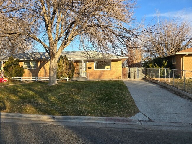 Building Photo - Richardson Duplex Unit 238 Rental