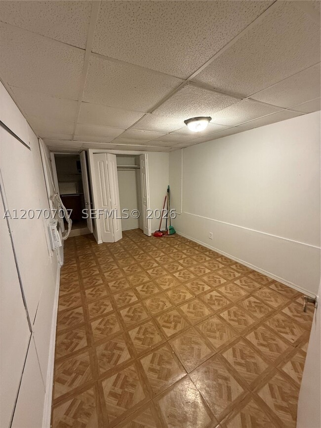 700 SW 8th St