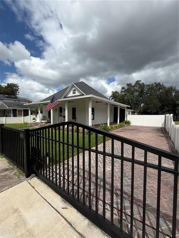Photo - 103 W Frances Ave