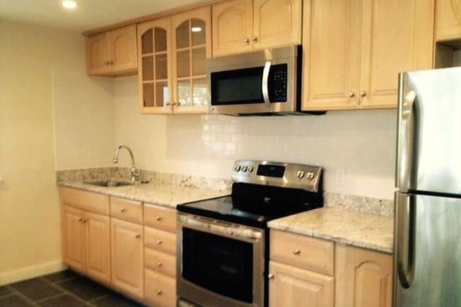 Photo - 175 Concord Ave Unit 1