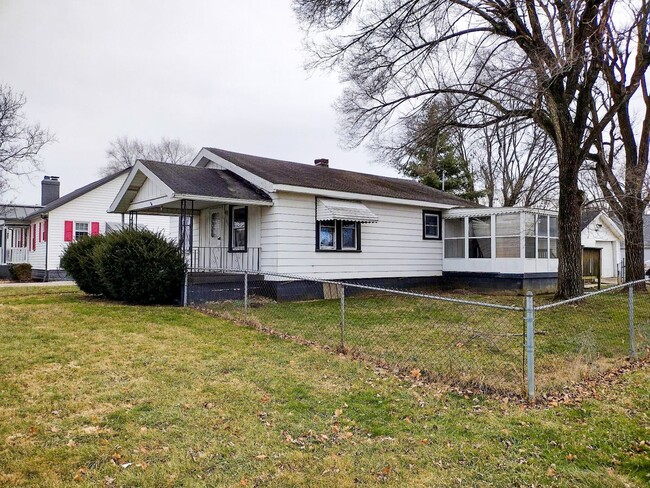 Building Photo - Front Porch and Back Deck Rental