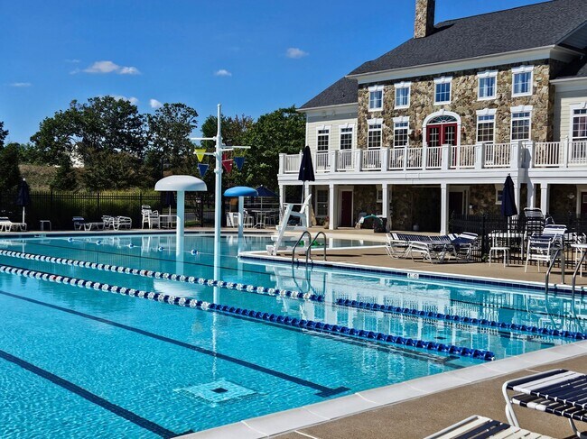Photo - 4 BR Townhouse in Idlewild