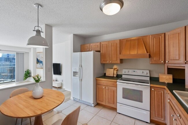 Photo - 121 Washington Ave S