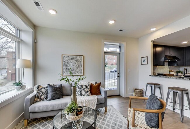 Photo - Stunning 2 Bed plus Den/ 2 Bath! New Const...