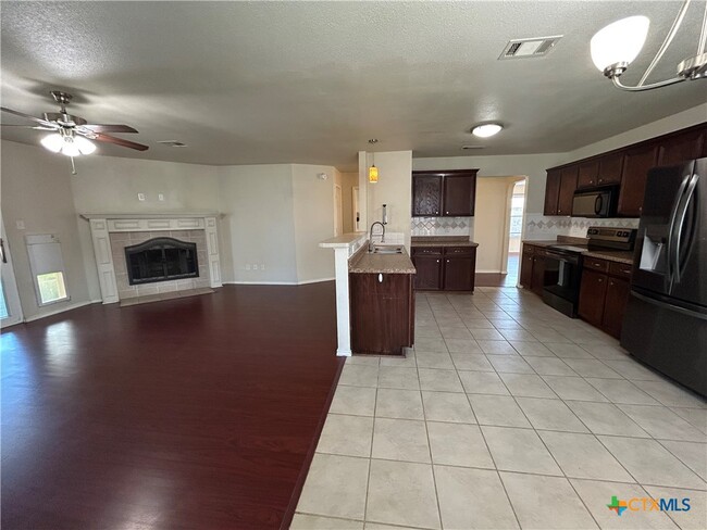 Photo - 3043 Rain Dance Loop