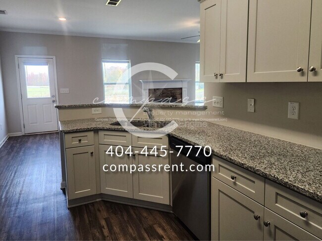 Photo - 303 Thornton Wy NW