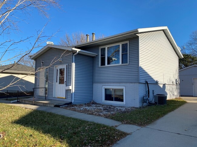 Photo - 4302 22nd Ave NW