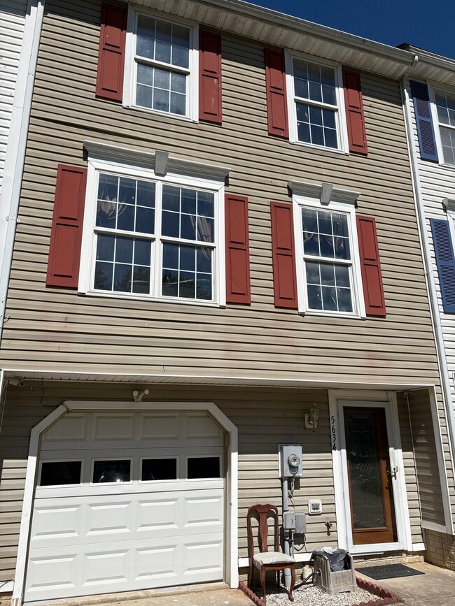 Photo - 5634 Crestwood Ct