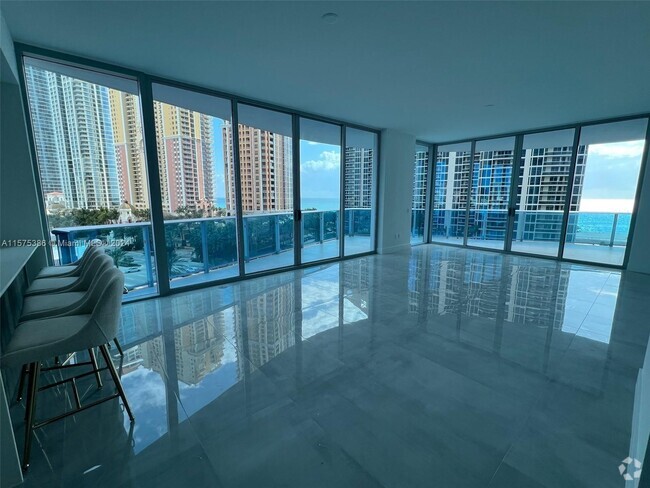 Building Photo - 400 Sunny Isles Blvd Rental