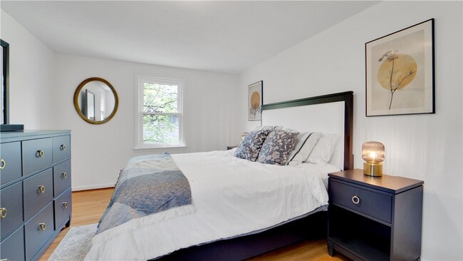 Photo - 288 Oakridge Dr