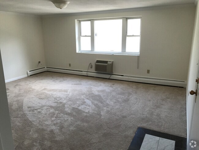 Building Photo - 14 Westford St Unit 1 Rental
