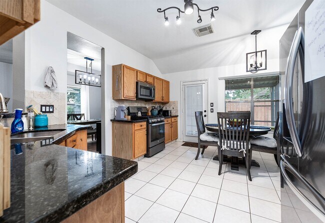 Photo - 739 Apple Blossom Dr