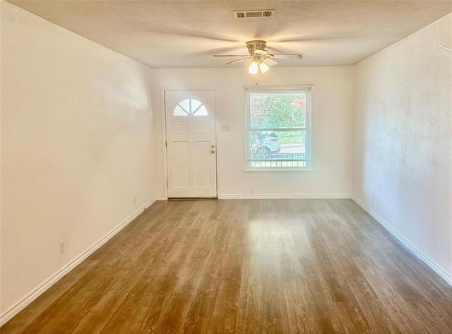 Photo - 1001 W Cole St