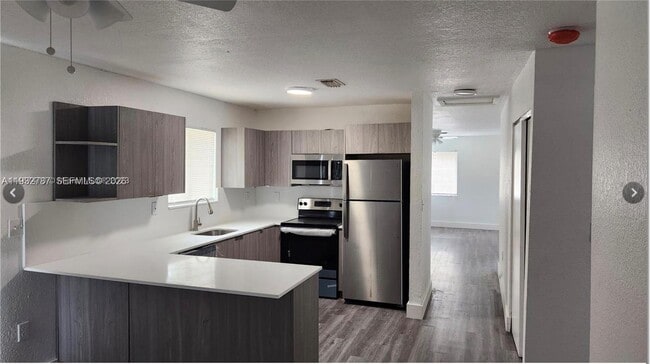 Photo - 580 NW 58th St