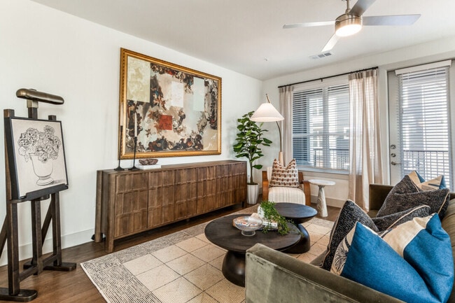 Photo - Victoria Row