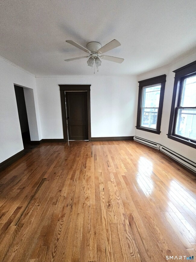 Photo - 203 Cooke St