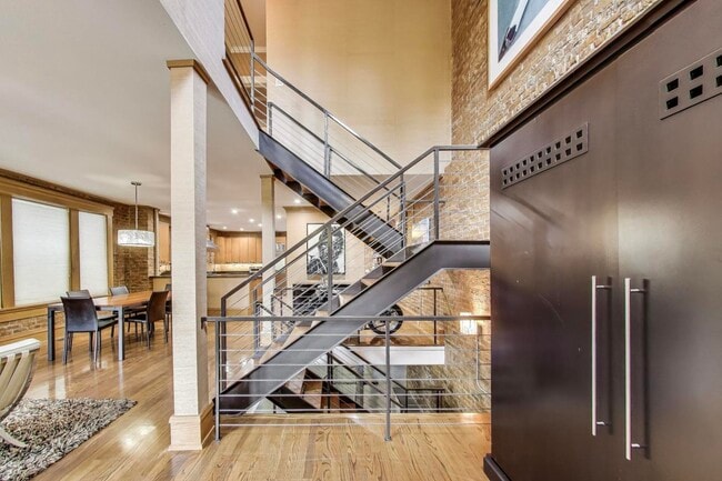 Photo - 3822 N Claremont Ave