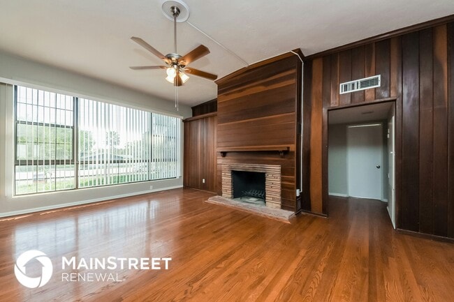 Photo - 2843 Riddle Dr