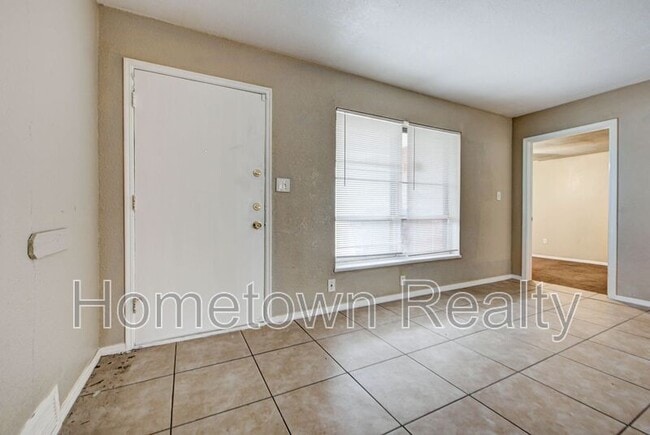 Photo - 1833 NE 51st St