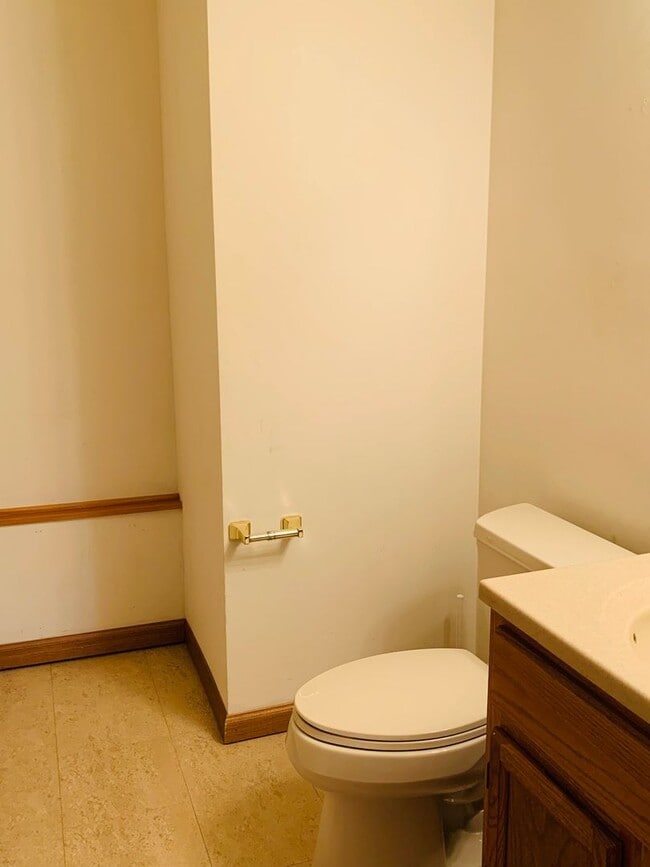 Photo - 3 BR 2.5 BA with attached 2-car garage - Gahanna Schools