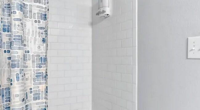 Photo - 103 St Charles