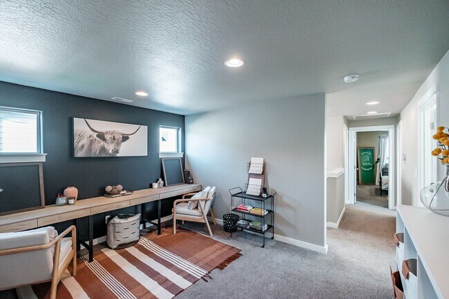 Photo - Beautiful 3 Bedroom on Large Corner Lot!