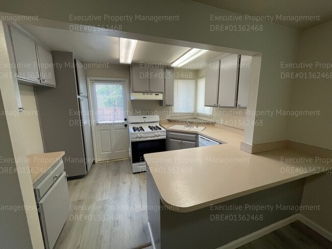 Photo - 709 Francis St Unit FRONT