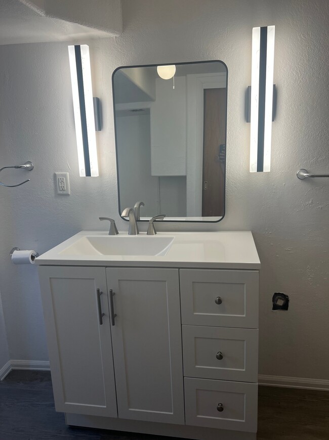 611 W 22nd St Unit 2