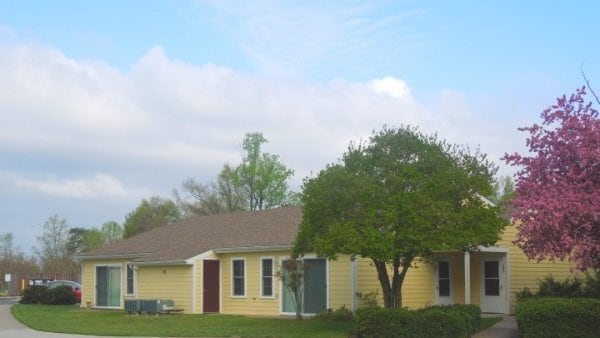Building Photo - 18 Willow Tree Dr Unit #18