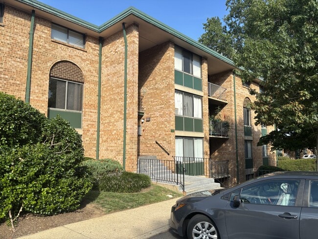 Building Photo - 521 N Armistead St Unit 103